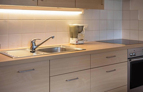 Bressanone Appartement | Appartement "Kreuzhof links" avec vue sur les montagnes, Wi-Fi, balcon et jardin