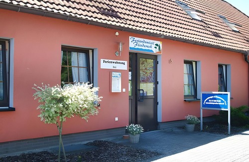 Salem Appartement | Apartment 'Kummerower See, 80qm' with Shared Terrace, Shared Garden and Wi-Fi