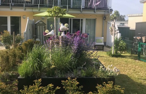 Gelbensande Appartement | Apartment KWi 36 ground floor "Rauchschwalbe" - 2-room apartment for 4 pers. Ground floor with garden and 2 bicycles