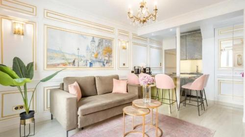 Quartier du Gros-Caillou Appartement | Apartment Léon Bourgeois