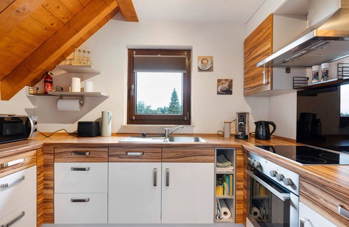 Uehlingen-Birkendorf Appartement | Apartment 'Lufs Loft' with Mountain View, Shared Garden and Wi-Fi