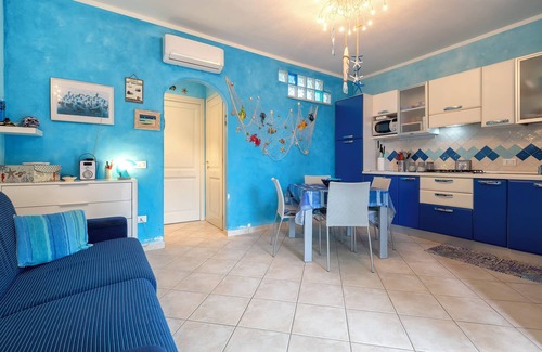La Ciaccia Appartement | Appartement 'L'Elicriso - Profumi Di Sardegna' avec vue sur mer, terrasse privée et climatisation