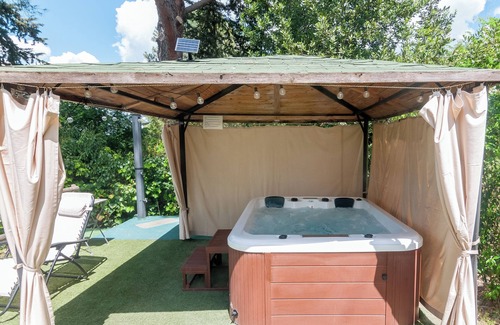 Chiocchio Appartement | Appartement "La Cantinetta Di Barberino" avec terrasse privée, jardin privé et Wi-Fi