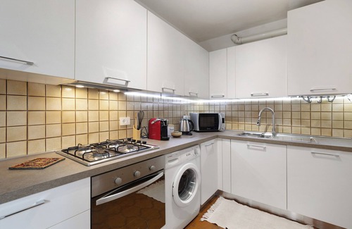 Loano Appartement | Appartement 'La Casa Di Carlotta' avec terrasse privée, Wi-Fi et climatisation