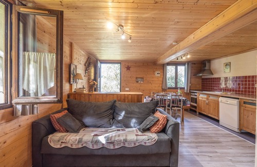 Cordon Appartement | Appartement "La Charbonnière 2" avec vue sur les montagnes, terrasse privée et Wi-Fi