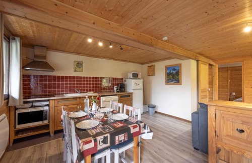 Cordon Appartement | Appartement "La Charbonnière 2" avec vue sur les montagnes, terrasse privée et Wi-Fi