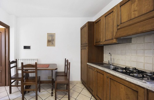 Rossi Appartement | Apartment 'La Cicala 1' with Shared Pool, Private Terrace and Shared Garden