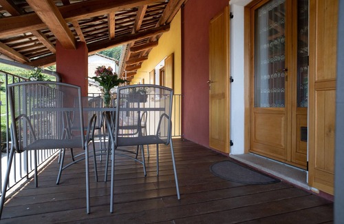 Barge Appartement | Apartment LA CORTE, in farmhouse at the foot of Monviso with wellness area