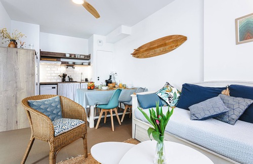 Rivedoux-Plage Appartement | Appartement 'La Dune, Appart Familial Vue Mer' avec vue sur mer, terrasse privée et Wi-Fi