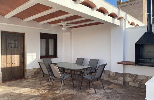 Chiclana de Segura Appartement | Appartement 'La Teja 7' avec vue sur les montagnes, Wi-Fi et climatisation