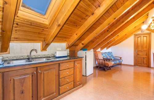Durro Appartement | Apartment 'La Golfa' with Mountain View and Private Garden