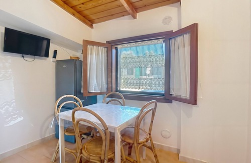 Montincello Appartement | Apartment 'La Mignola - Trilo 4' with Shared Garden, Wi-Fi and Air Conditioning