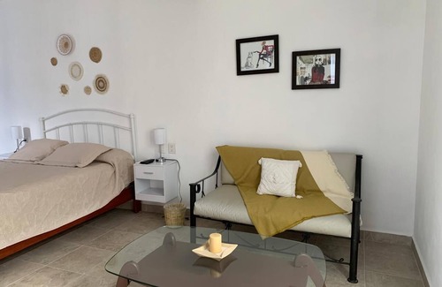 FERROCARRIL Appartement | Apartment La Noria. Beautiful apartment well located minutes from downtown.