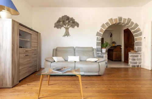 Nyons Appartement | Apartment La Terrasse des Vignes - NYS180 by Interhome