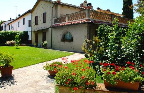 Poggiarello Appartement | Apartment La Tinaia by Interhome