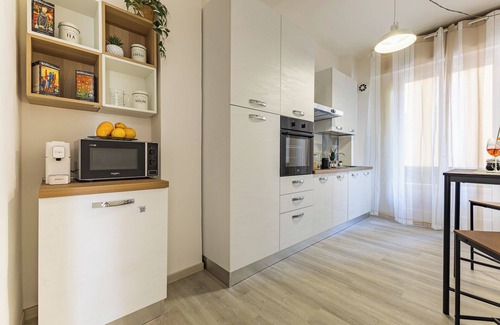 Pisa Appartement | Apartment 'La Tua Casa' with Balcony, Wi-Fi and Air Conditioning