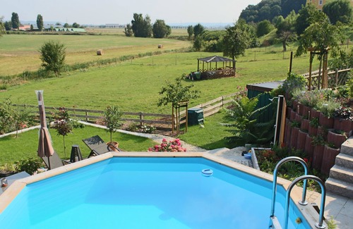 Meissen Appartement | Appartement "Landliebe" avec piscine et sauna dans une cour à 3 faces restaurée