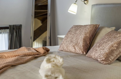 Navia Appartement | Apartment Las Dornas--Casona del Campo in Asturias with pool