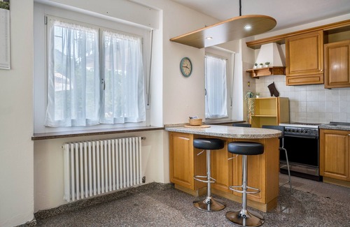 Lona-Lases Appartement | Appartement "Lases Piano Terra" avec vue sur la montagne, terrasse privée et Wi-Fi