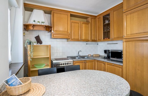 Lona-Lases Appartement | Appartement "Lases Piano Terra" avec vue sur la montagne, terrasse privée et Wi-Fi