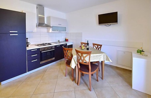 Tulisevica Appartement | Appartement Laurus by Interhome