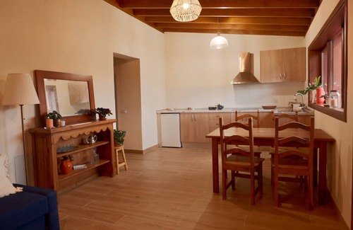 Agulo Appartement | Apartment 'Laurel' with Mountain View, Wi-Fi and Air Conditioning