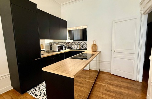 Besancon Old Town Appartement | Apartment 'Le Granvelle' with Wi-Fi