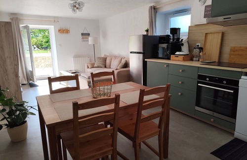 Paroisse Notre-Dame Appartement | Apartment 'Le Maé' with Wi-Fi