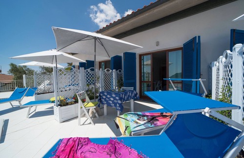 Cavoli Appartement | Appartement "Le Sirene Mono 7" avec terrasse partagée, Wi-Fi et climatisation