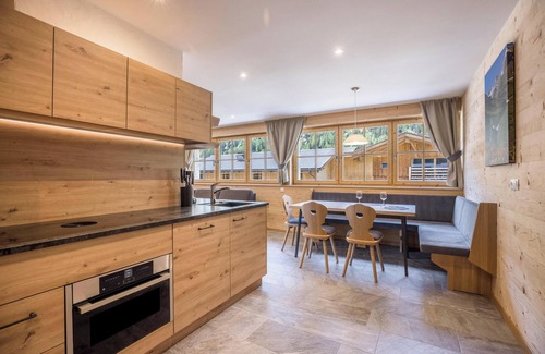 Valles Appartement | 'Lechnerhof Schöne Aussicht' près de la station de ski avec vue montagne, Wi-Fi, balcon et jardin