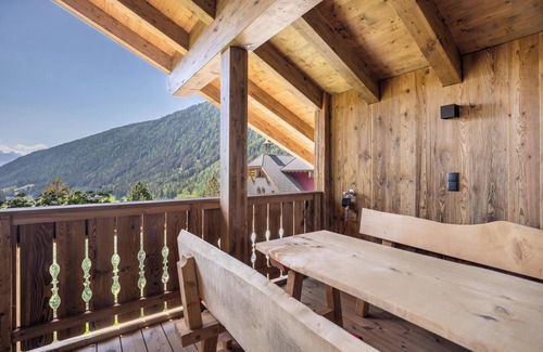 Valles Appartement | 'Lechnerhof Schöne Aussicht' près de la station de ski avec vue montagne, Wi-Fi, balcon et jardin