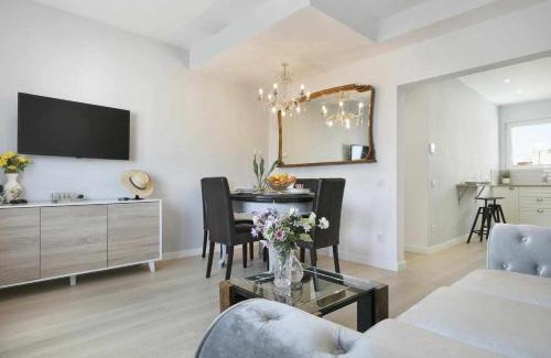 Sant Marti de Provencals Appartement | Apartment Leonor