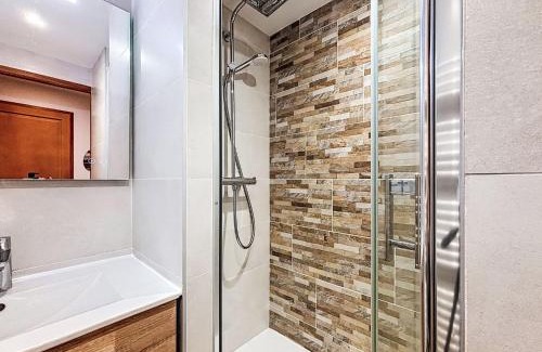 Lanslevillard Appartement | Apartment Les Balcons de Val Cenis le Haut by Interhome