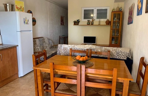 Camarles Appartement | Appartement 'Les Casetes Del Mas 1' avec vue sur les montagnes, Wi-Fi et climatisation