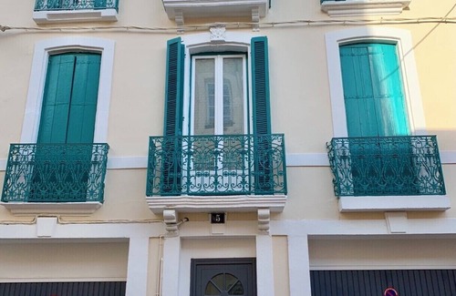 Les Halles - Valliere Appartement | Apartment Les Halles: 80 m2, terrace 30 m2 air conditioning, garage, 8 beds