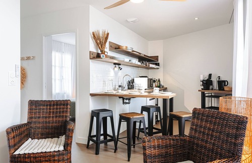 Rivedoux-Plage Appartement | Appartement 'Les Iles, T2 Vue Mer' avec vue sur mer, terrasse privée et Wi-Fi
