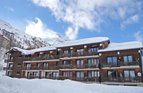 Les Boisses Appartement | Apartment Les Olympiques - Tignes 1800-7 by Interhome