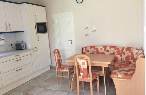 Bad Mingolsheim Appartement | Appartement "Leuker-Bad" d'environ 120m² pour 3 personnes au rez-de-chaussée, idéal pour les couples