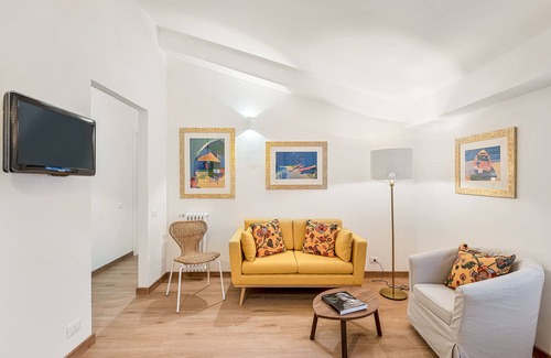 Pedona Appartement | Appartement "LIBECCIO" finement meublé, dans le vert