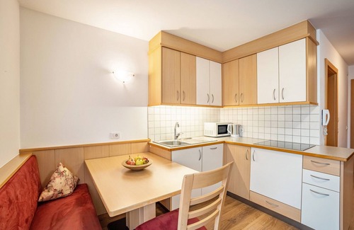 Naz Appartement | Appartement 'Linder 19' avec vue sur les montagnes, piscine partagée et Wi-Fi