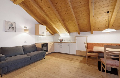 Naz Appartement | Appartement 'Linder 22' avec vue sur les montagnes, piscine partagée et Wi-Fi