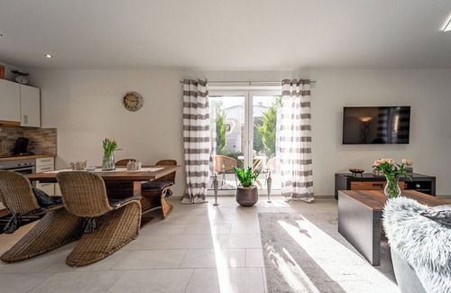 Bad Zwischenahn Appartement | Apartment LINUS | Barrier-free. Cozy. Garden - Recreation at the Zwischenahner Meer