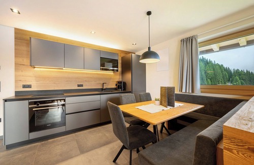 Ultimo Appartement | Appartement "Loach" avec vue sur les montagnes, jardin partagé et Wi-Fi