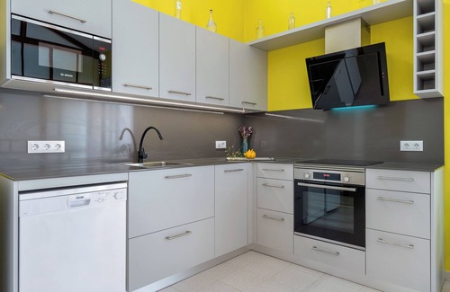 Bellvey Appartement | Appartement "Loft El Til-ler" avec terrasse privée et Wi-Fi