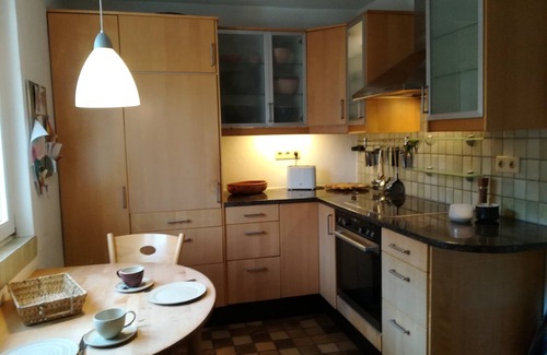 Lemberg Appartement | Appartement "Ludwig Im Künstlerhaus" avec jardin privé et Wi-Fi