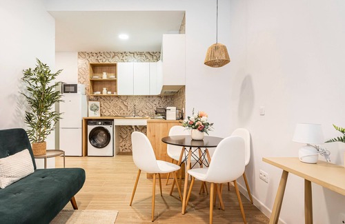 Torrefiel Appartement | Appartement 'Lugre 4' avec balcon, Wi-Fi et climatisation