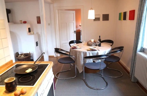 Lemberg Appartement | Appartement "Luise Im Künstlerhaus" avec terrasse privée, balcon et Wi-Fi