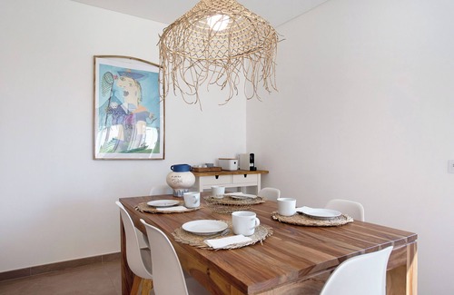 Nazare Appartement | Appartement "Luxury Boho Style Nazaré" avec vue sur la mer, piscine partagée et Wi-Fi.