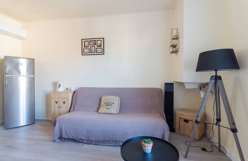 Banyuls-dels-Aspres Appartement | Apartment 'Mar I Munt' with Sea View, Wi-Fi and Air Conditioning