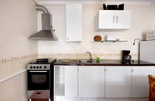 Barra Appartement | Apartment 'Manny's Place - By The Sea' with Balcony and Wi-Fi